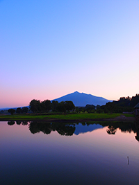津軽富士見湖からの夕陽